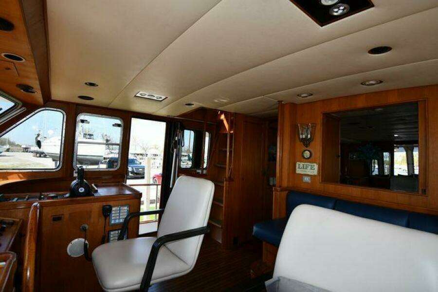1986 Lowland 64 Pilot House Long Range Motor Yacht