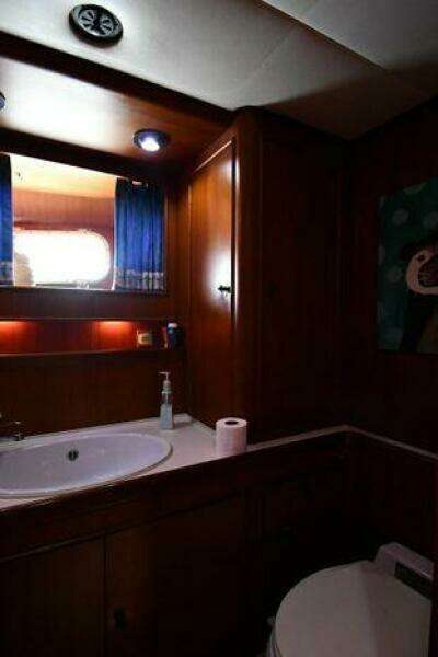 1986 Lowland 64 Pilot House Long Range Motor Yacht