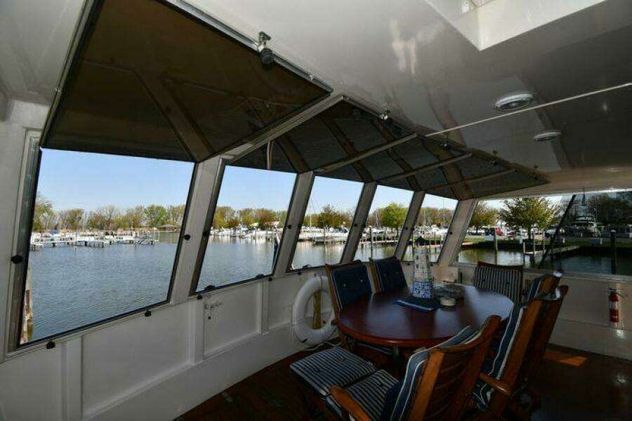 1986 Lowland 64 Pilot House Long Range Motor Yacht