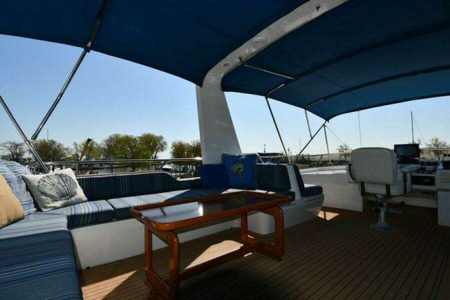 1986 Lowland 64 Pilot House Long Range Motor Yacht