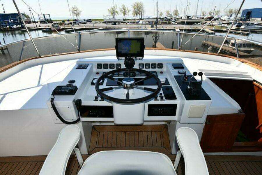 1986 Lowland 64 Pilot House Long Range Motor Yacht