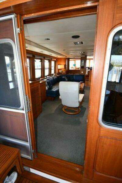 1986 Lowland 64 Pilot House Long Range Motor Yacht