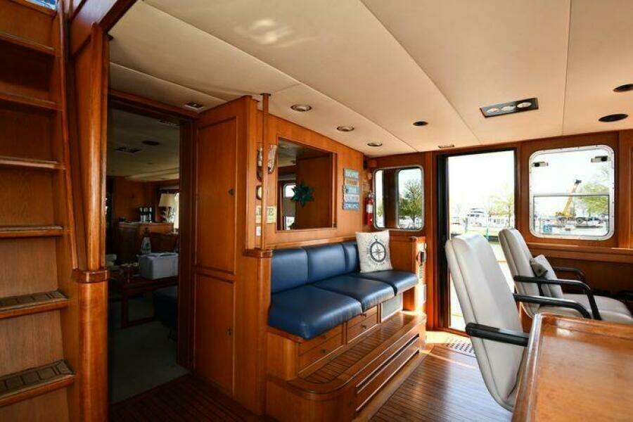 1986 Lowland 64 Pilot House Long Range Motor Yacht