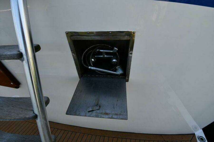 1986 Lowland 64 Pilot House Long Range Motor Yacht