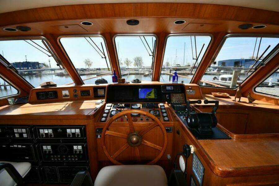 1986 Lowland 64 Pilot House Long Range Motor Yacht
