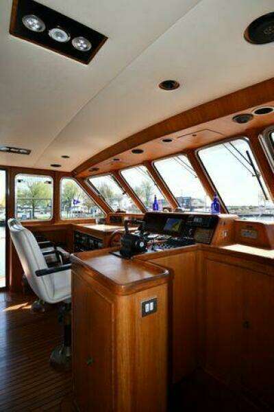 1986 Lowland 64 Pilot House Long Range Motor Yacht