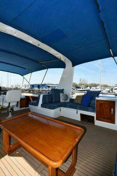 1986 Lowland 64 Pilot House Long Range Motor Yacht