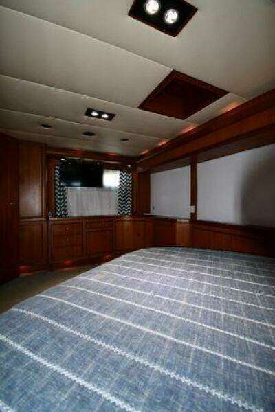 1986 Lowland 64 Pilot House Long Range Motor Yacht