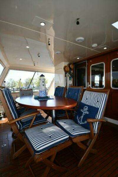 1986 Lowland 64 Pilot House Long Range Motor Yacht