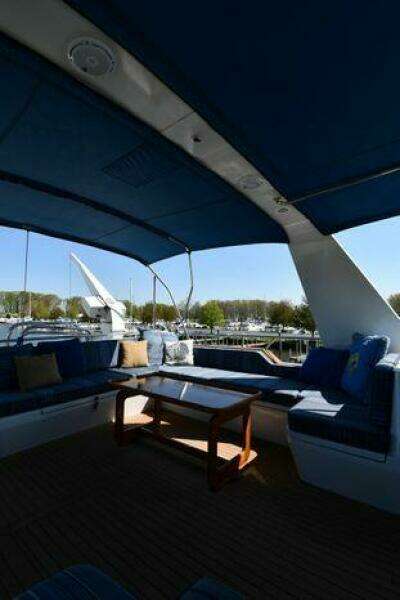 1986 Lowland 64 Pilot House Long Range Motor Yacht