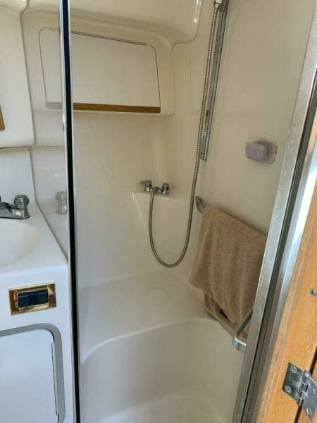 1997 Sea Ray 420 Aft Cabin