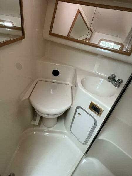 1997 Sea Ray 420 Aft Cabin