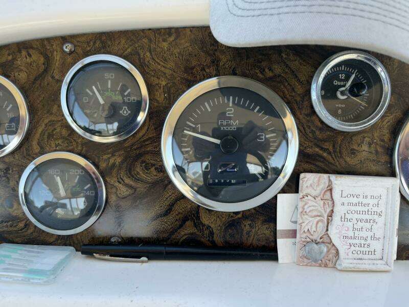 1997 Sea Ray 420 Aft Cabin