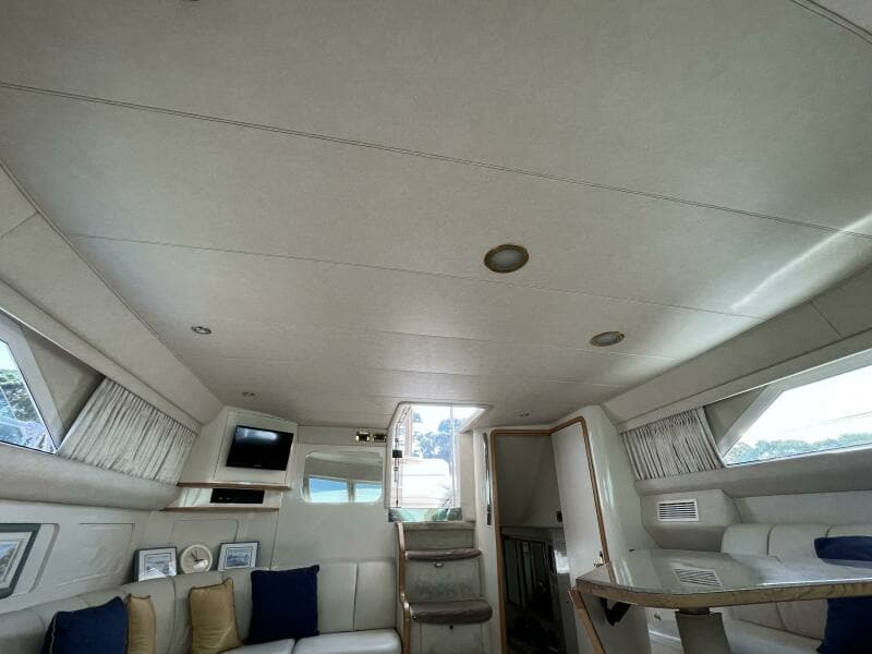 1997 Sea Ray 420 Aft Cabin