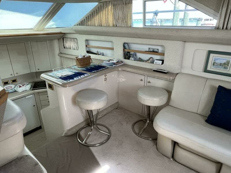 1997 Sea Ray 420 Aft Cabin
