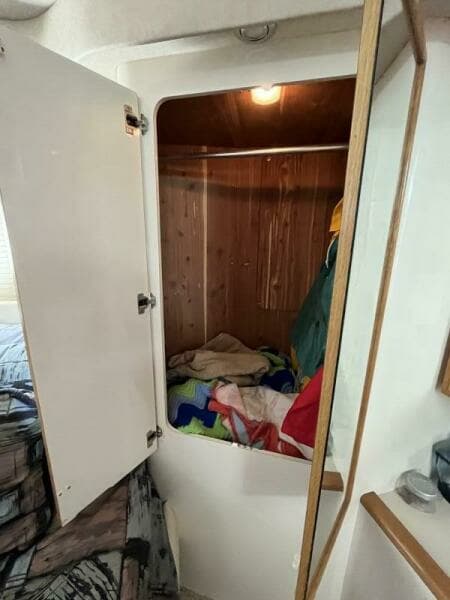 1997 Sea Ray 420 Aft Cabin