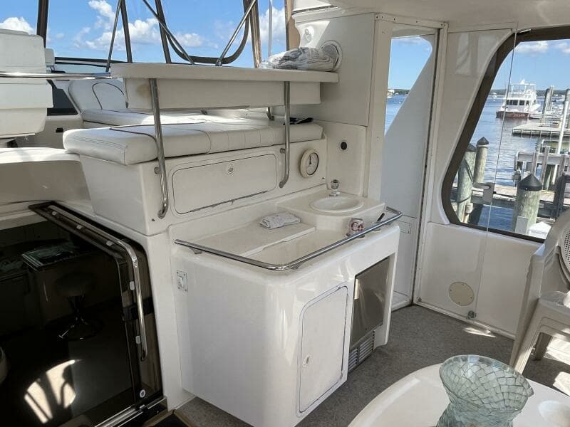 1997 Sea Ray 420 Aft Cabin