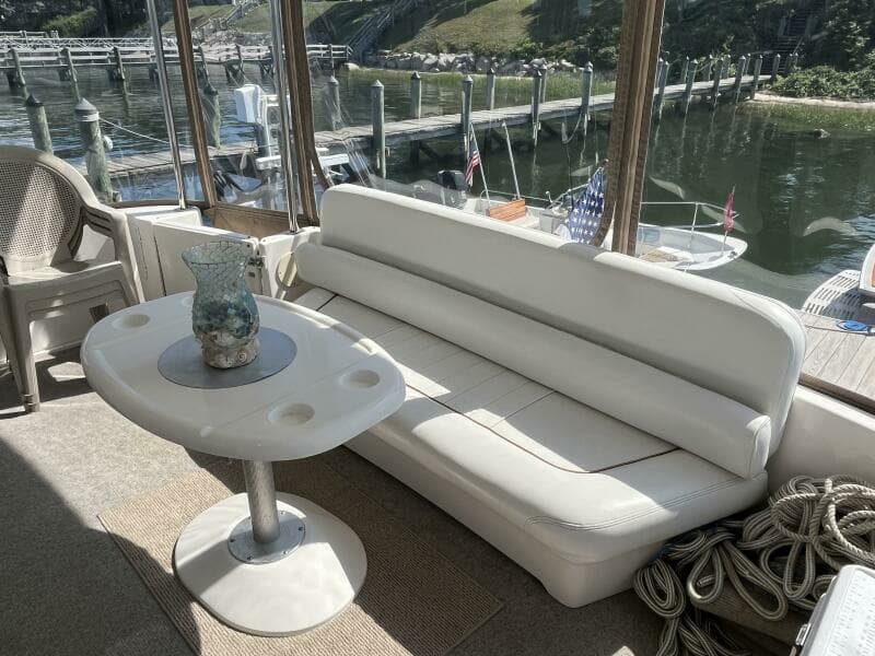 1997 Sea Ray 420 Aft Cabin