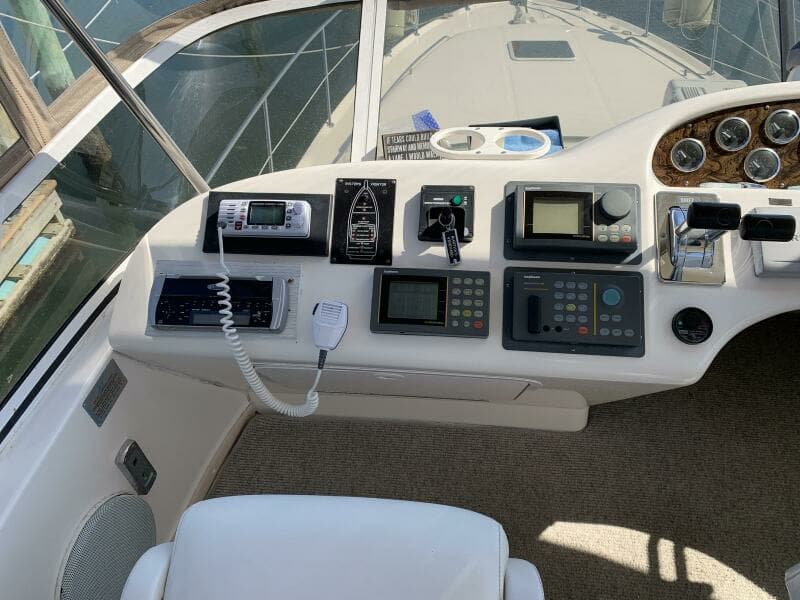 1997 Sea Ray 420 Aft Cabin