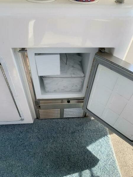 1997 Sea Ray 420 Aft Cabin