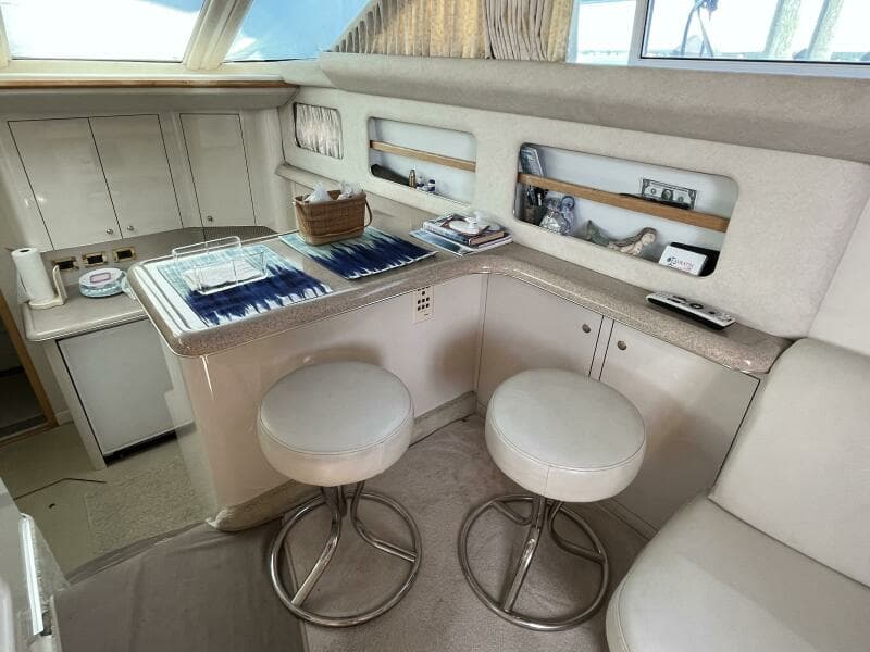 1997 Sea Ray 420 Aft Cabin
