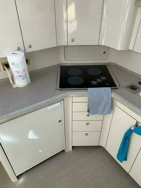 1997 Sea Ray 420 Aft Cabin