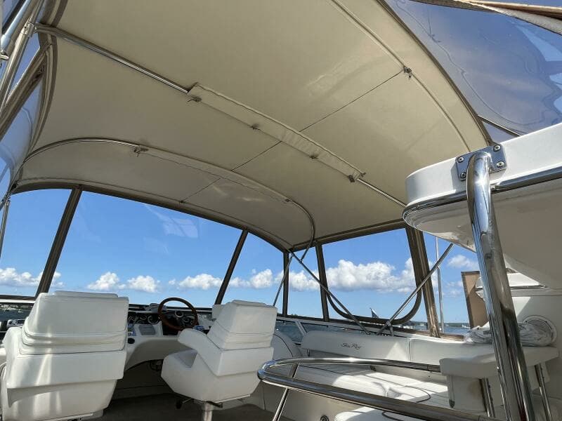 1997 Sea Ray 420 Aft Cabin