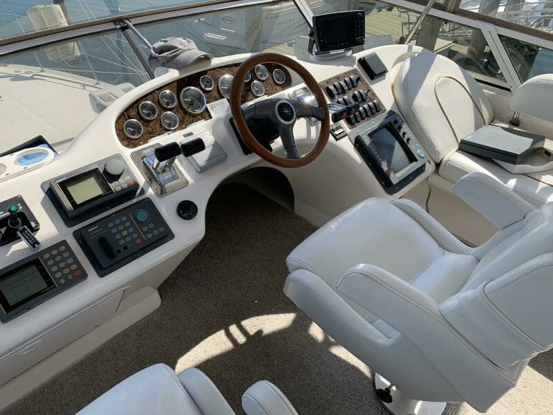 1997 Sea Ray 420 Aft Cabin