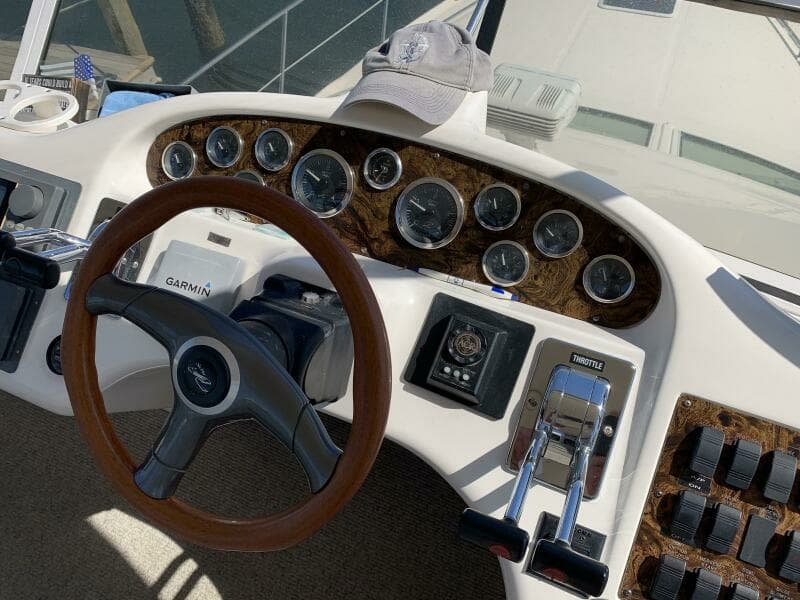 1997 Sea Ray 420 Aft Cabin