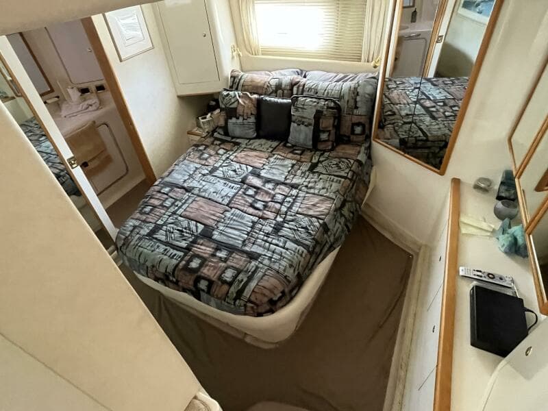 1997 Sea Ray 420 Aft Cabin