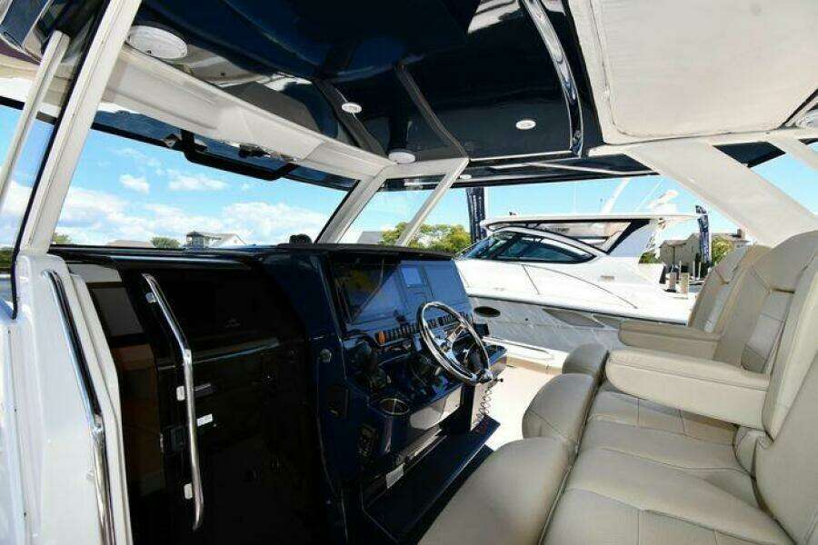 2019 Pursuit S 408 Sport