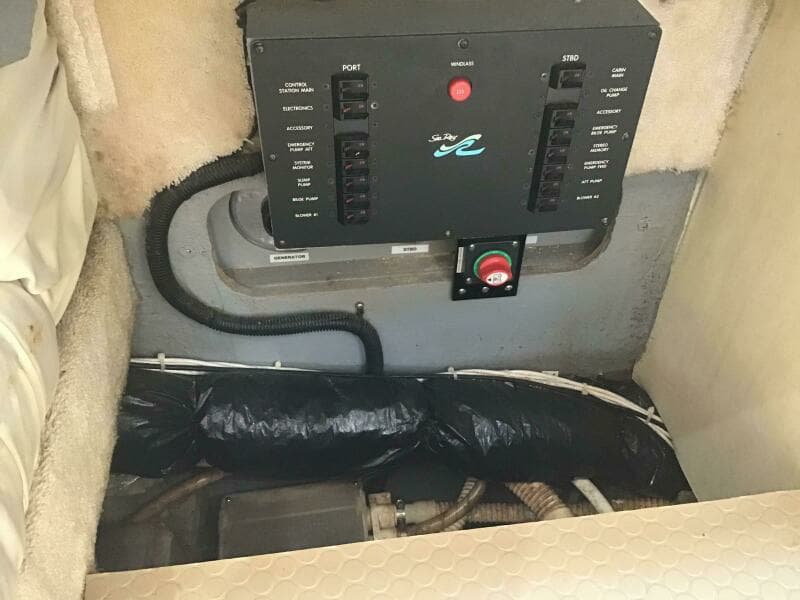 1997 Sea Ray 370 Express