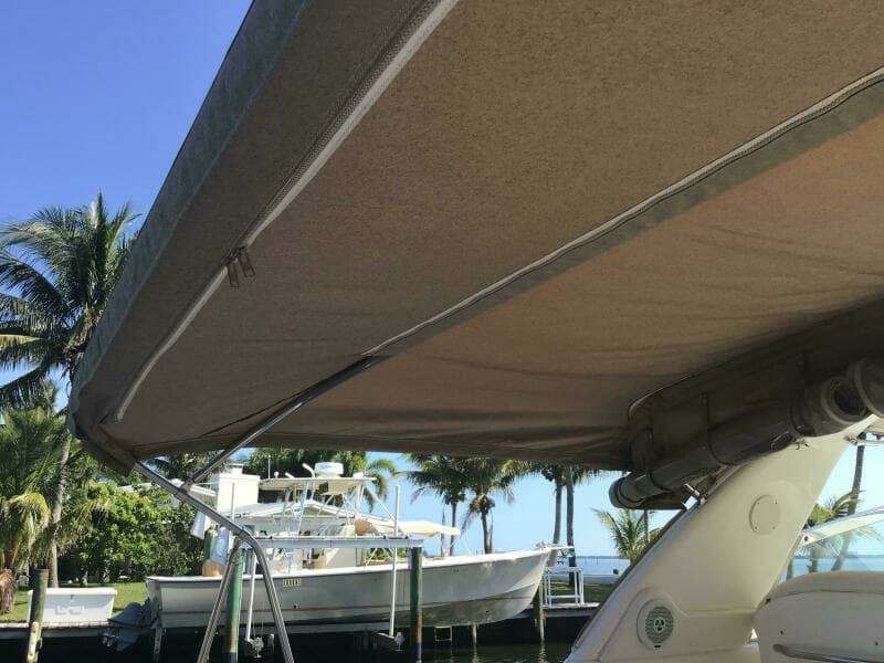 1997 Sea Ray 370 Express