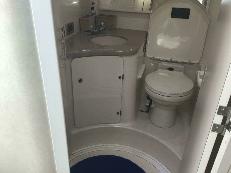 1997 Sea Ray 370 Express