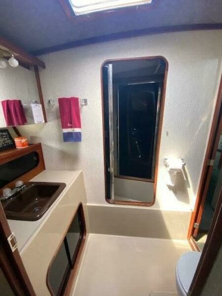 1985 Bayliner 3870 Motoryacht