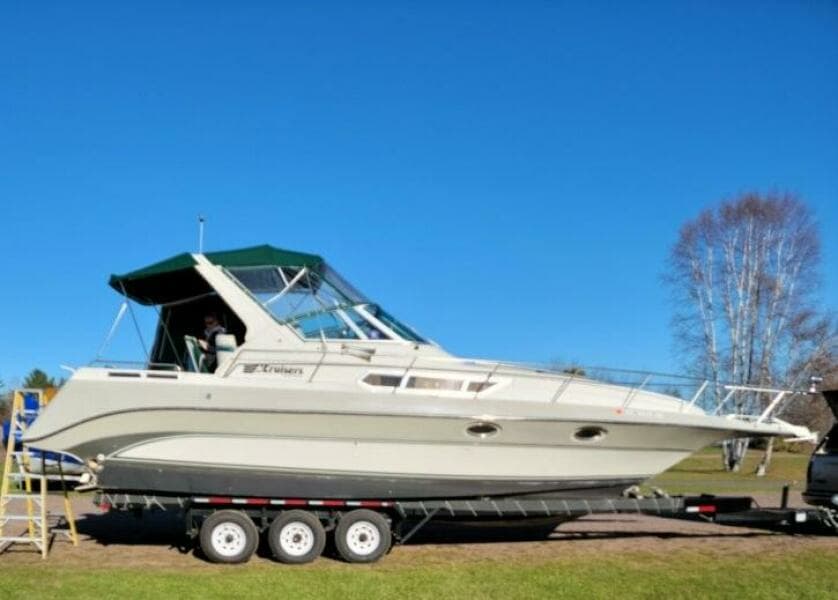 1989 Cruisers Yachts Esprit 3270