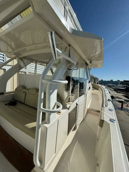 2017 Pursuit S 408 Sport