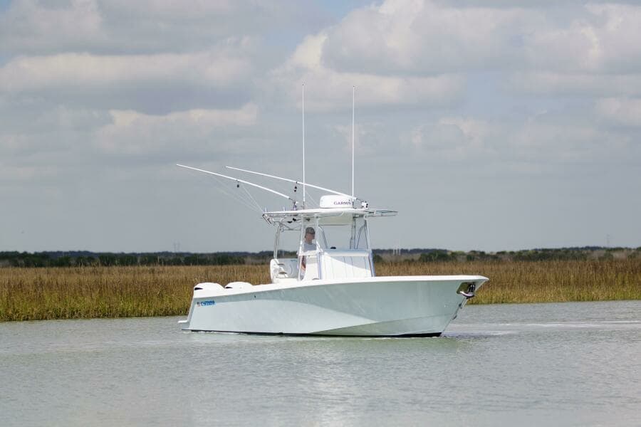 32 Contender 32ST- Profile 