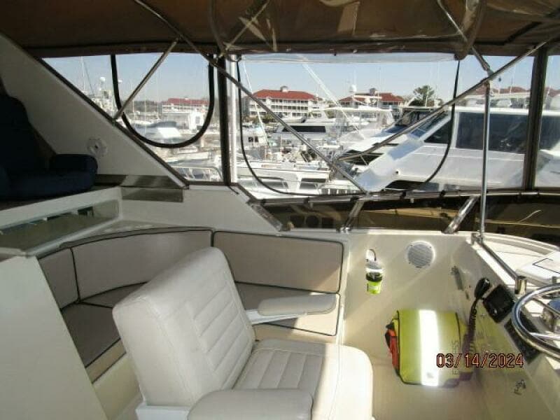 48' Camargue flybridge port