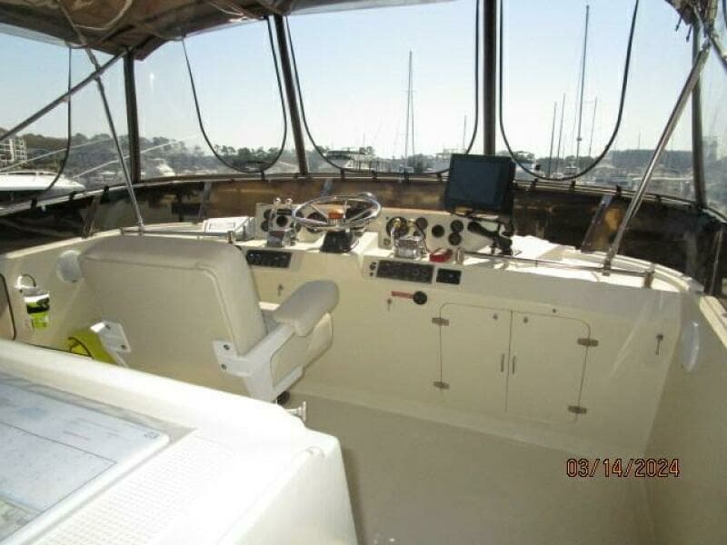 48' Camargue flybridge forward