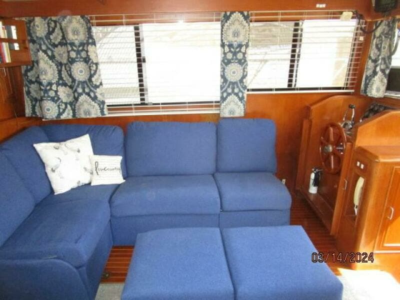 48' Camargue salon port