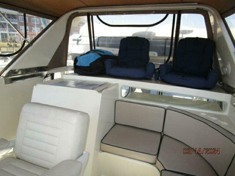 48' Camargue flybridge aft