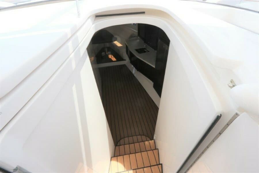 2019 Intrepid 475 Sport Yacht