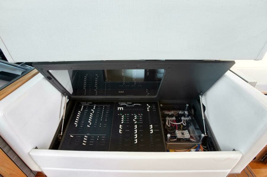 2019 Tiara Yachts 53 Coupe