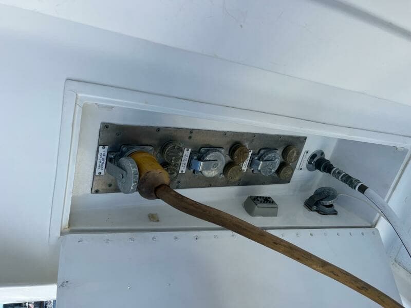 1986 Hatteras 70' Cockpit Motor Yacht