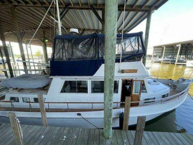 1990 Grand Banks 42 Classic