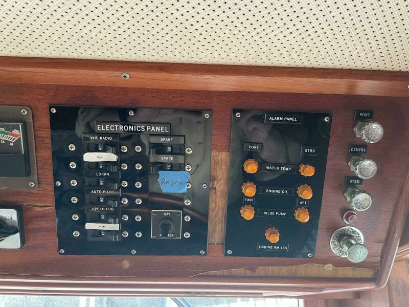 1990 Grand Banks 42 Classic