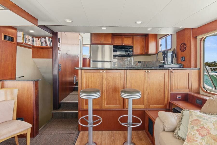 2004 Northern Marine 5700 Expedition