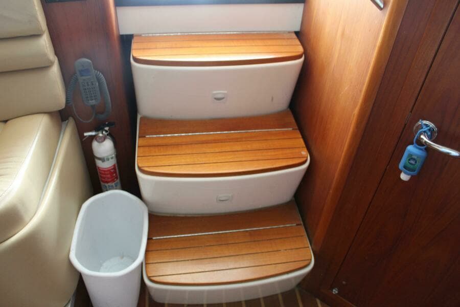 2001 Pursuit 3400 Express