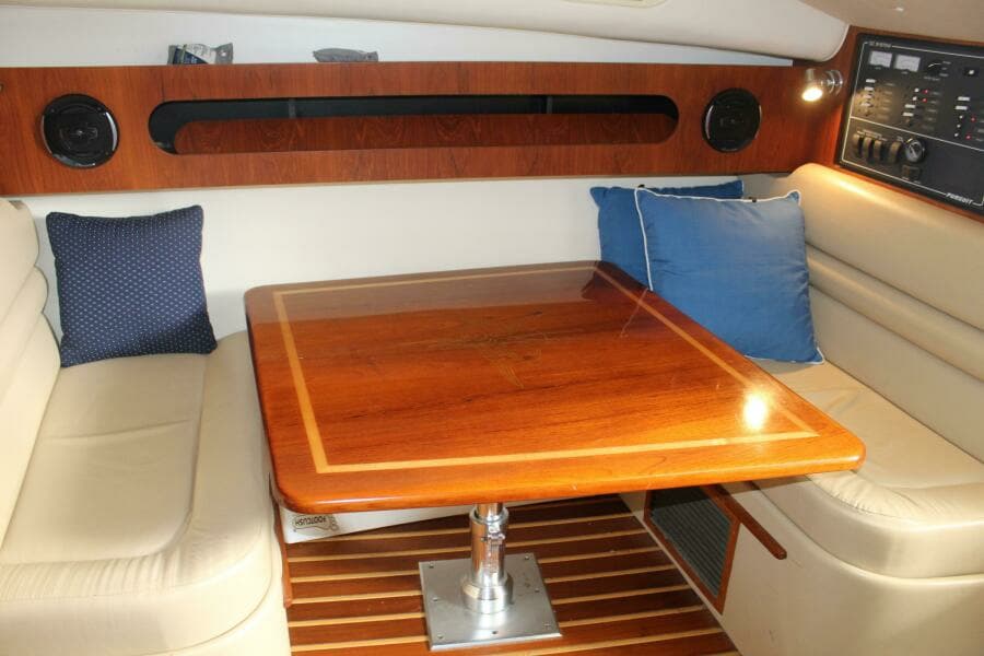 2001 Pursuit 3400 Express